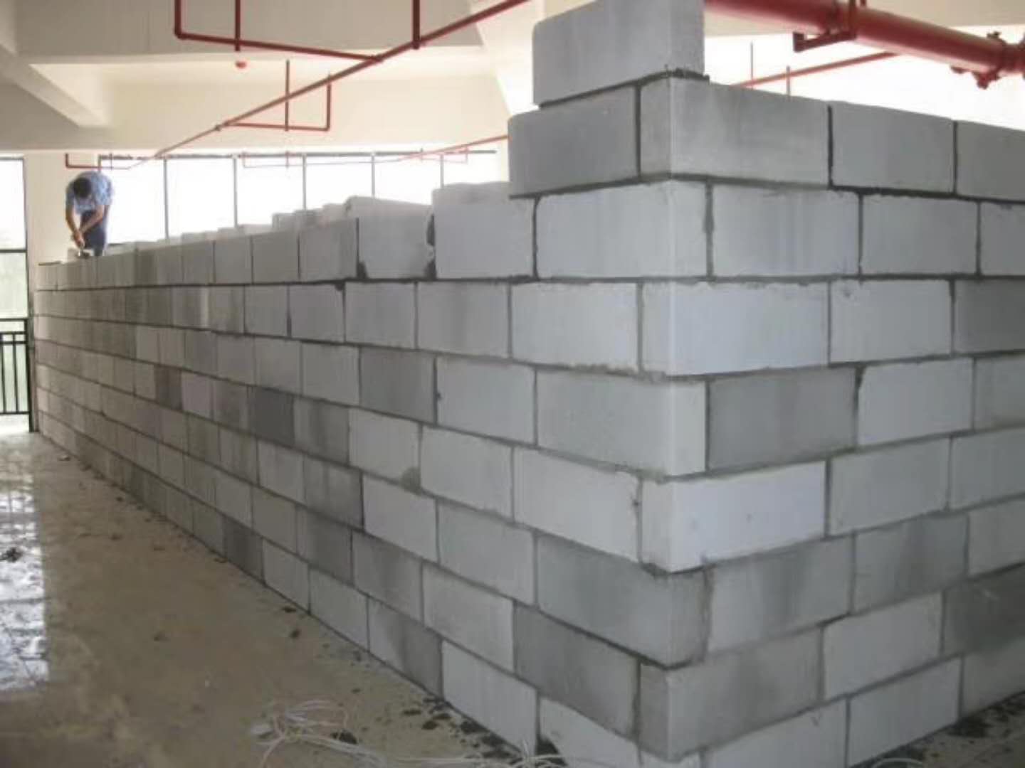 众力蒸压加气混凝土砌块承重墙静力和抗震性能的研究